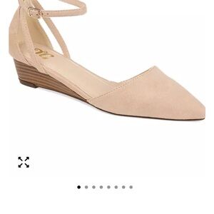 Journee Collection Tan Pointed Flats